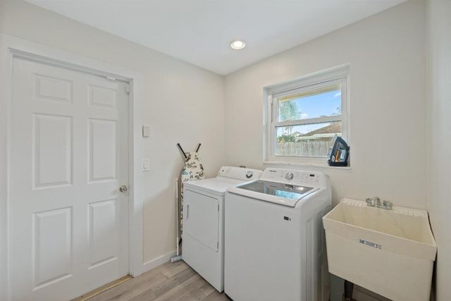 13385 Kingsbury Drive, Wellington, FL 33414