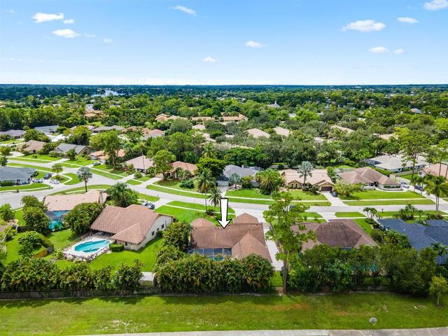 13385 Kingsbury Drive, Wellington, FL 33414