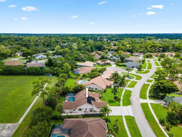 13385 Kingsbury Drive, Wellington, FL 33414