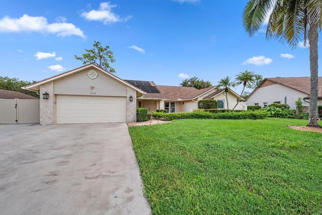 13385 Kingsbury Drive, Wellington, FL 33414