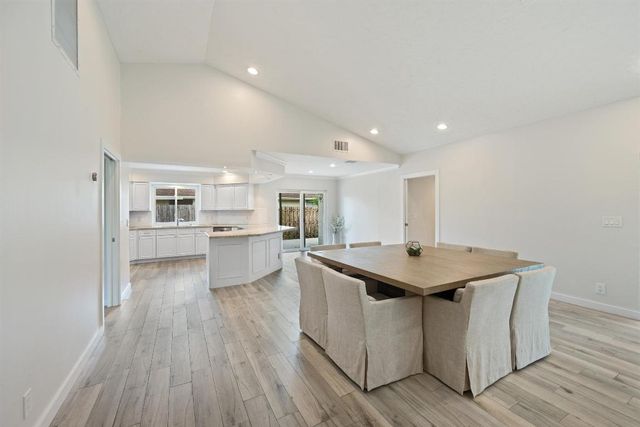 13385 Kingsbury Drive, Wellington, FL 33414