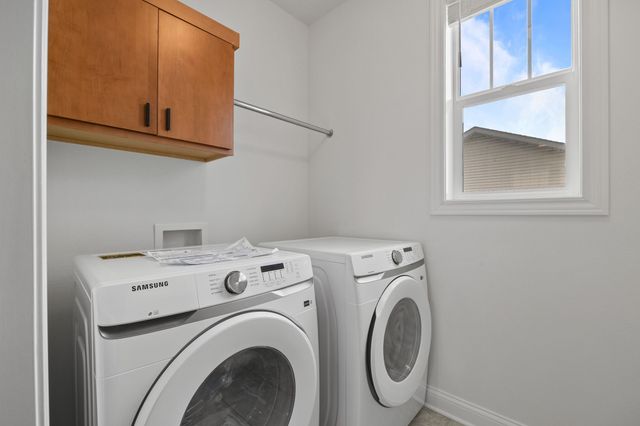 994 25th Street, Des Moines, IA 50312