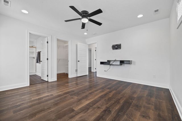 994 25th Street, Des Moines, IA 50312