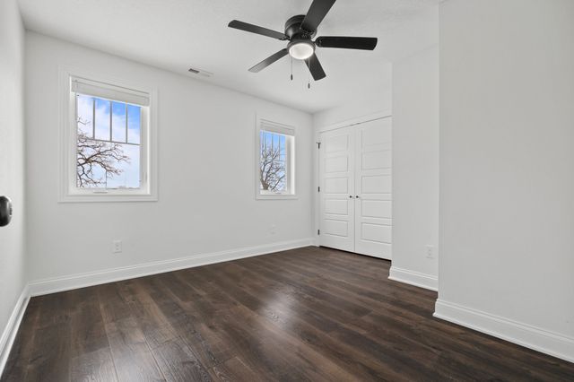 994 25th Street, Des Moines, IA 50312