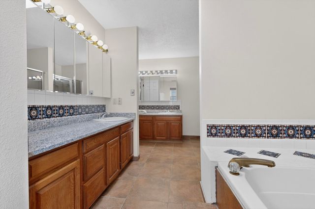 9801 Riverside Road NW, Albuquerque, NM 87114