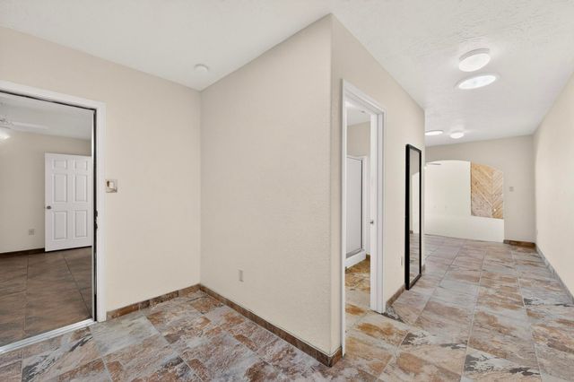 9801 Riverside Road NW, Albuquerque, NM 87114