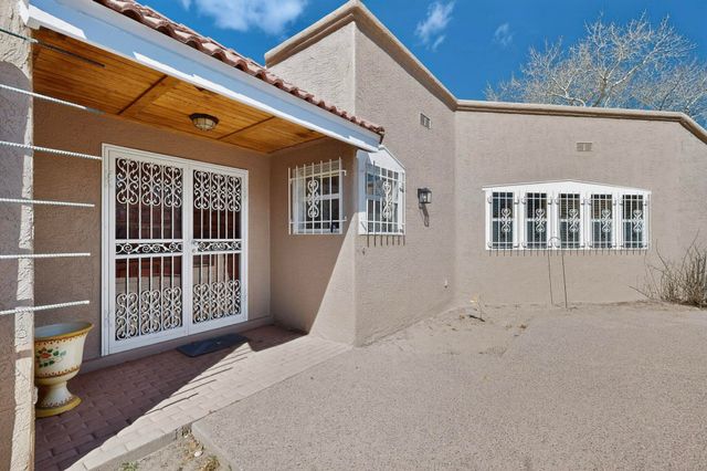 9801 Riverside Road NW, Albuquerque, NM 87114