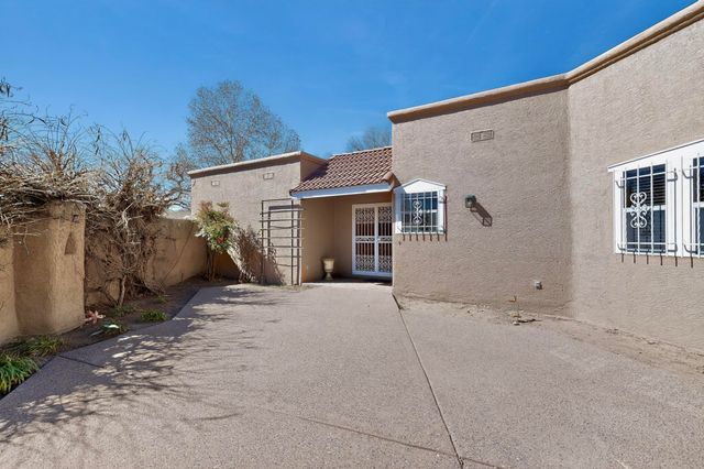 9801 Riverside Road NW, Albuquerque, NM 87114
