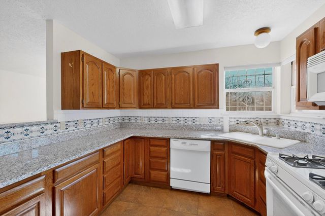 9801 Riverside Road NW, Albuquerque, NM 87114