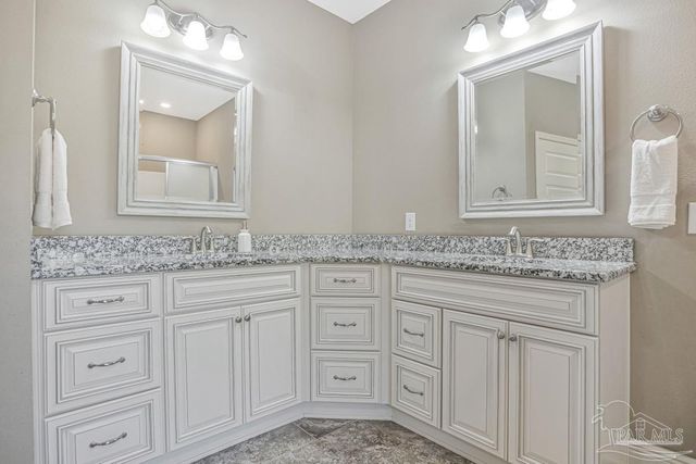 3266 Bernath Dr, Milton, FL 32583