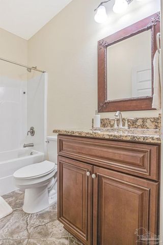 3266 Bernath Dr, Milton, FL 32583