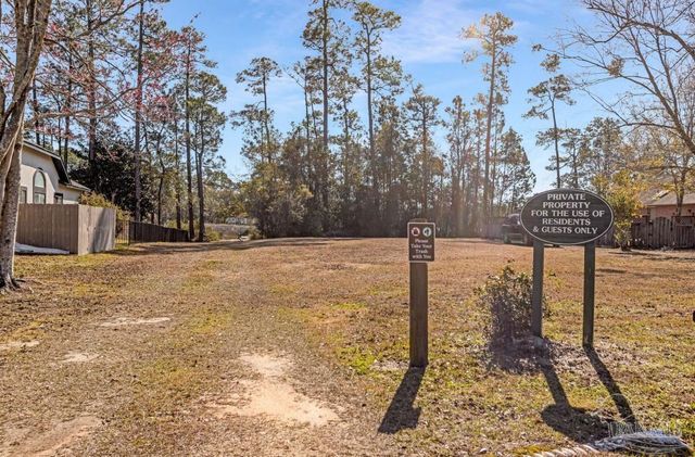 3266 Bernath Dr, Milton, FL 32583