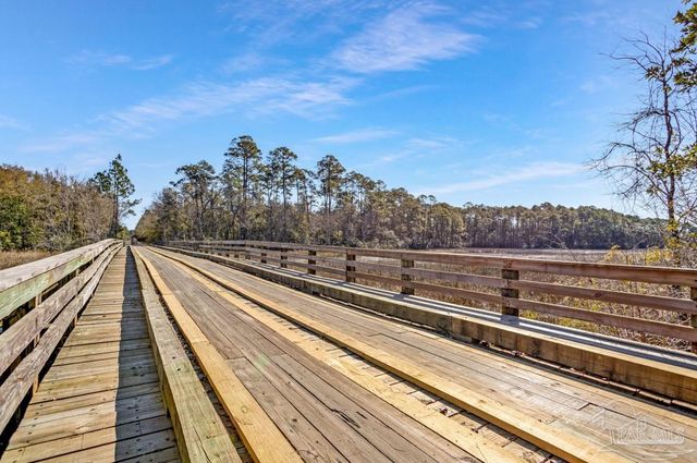 3266 Bernath Dr, Milton, FL 32583