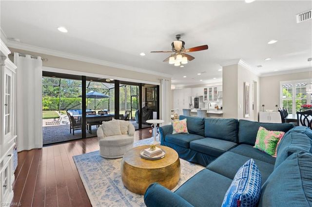 3995 Bering CT, Naples, FL 34119