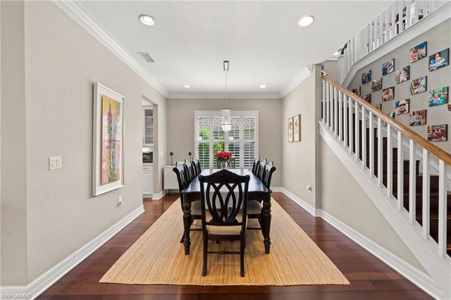 3995 Bering CT, Naples, FL 34119