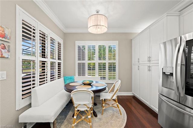 3995 Bering CT, Naples, FL 34119