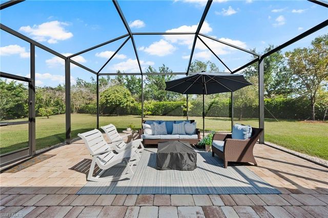 3995 Bering CT, Naples, FL 34119