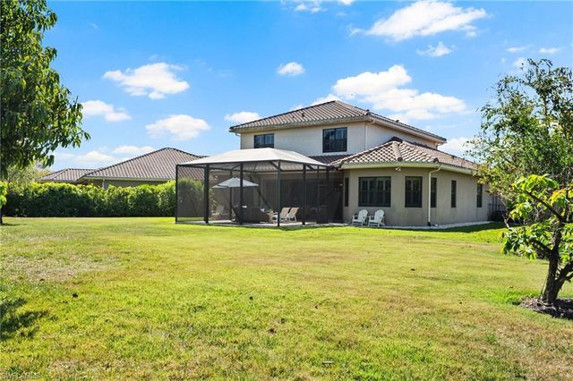 3995 Bering CT, Naples, FL 34119