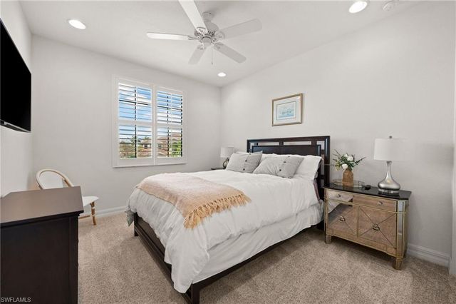 3995 Bering CT, Naples, FL 34119