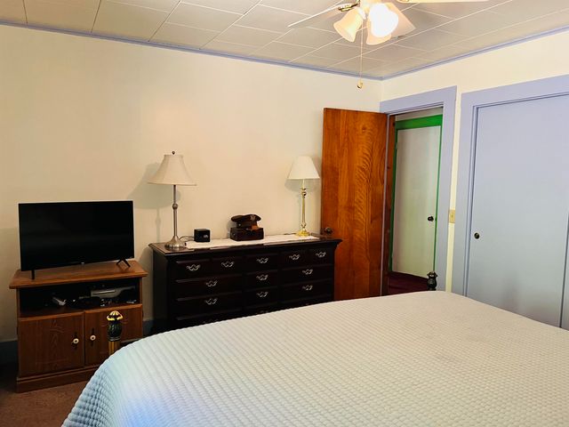 214 Main Street, Alton, NH 03809