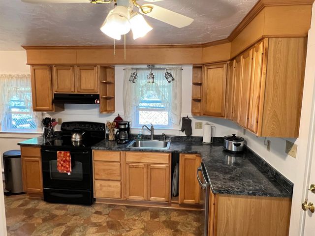 214 Main Street, Alton, NH 03809