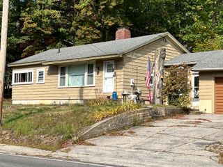 214 Main Street, Alton, NH 03809
