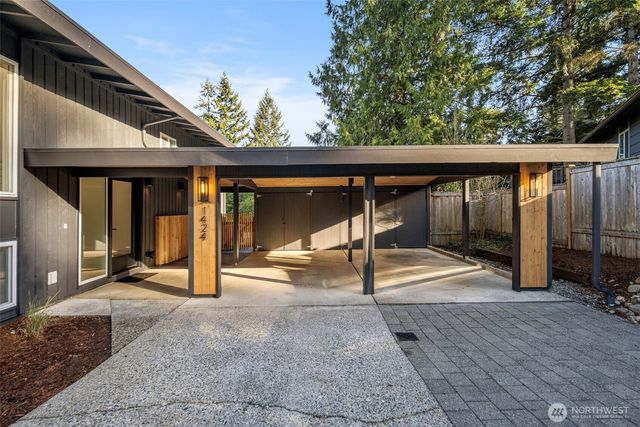 1424 150th Avenue SE, Bellevue, WA 98007