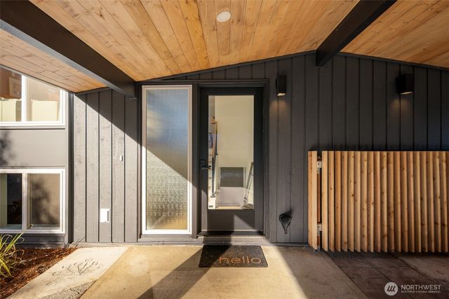 1424 150th Avenue SE, Bellevue, WA 98007