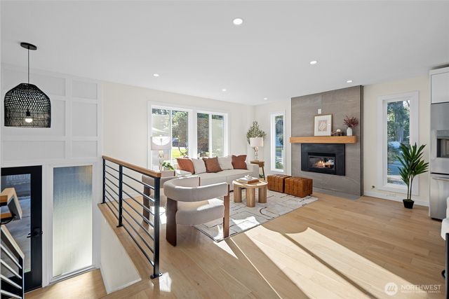 1424 150th Avenue SE, Bellevue, WA 98007