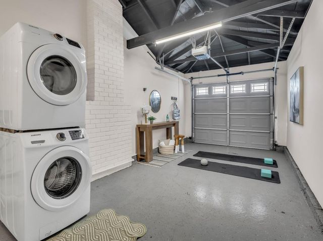 2081 Shoreview Avenue, San Mateo, CA 94401