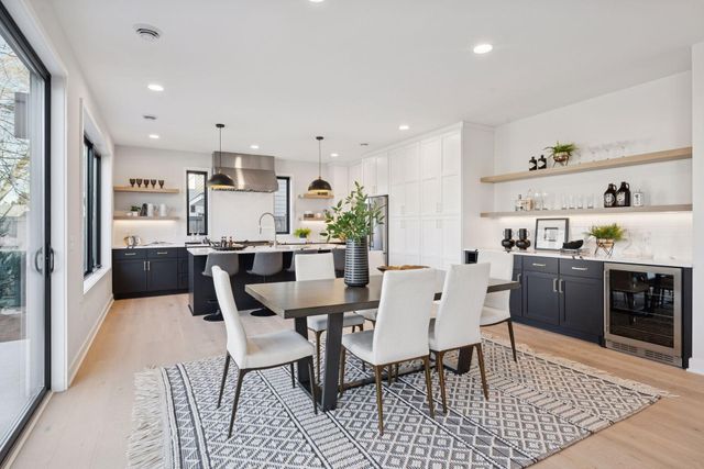 6132 Oaklawn Avenue, Edina, MN 55424