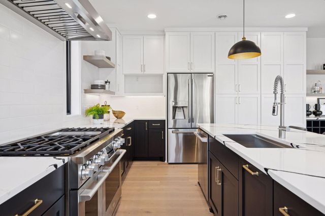 6132 Oaklawn Avenue, Edina, MN 55424