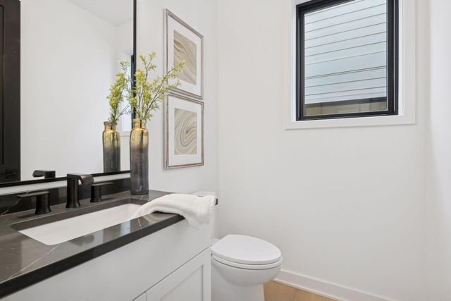 6132 Oaklawn Avenue, Edina, MN 55424