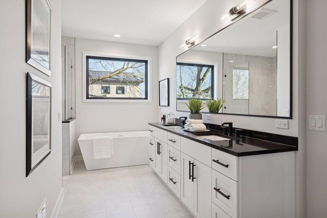 6132 Oaklawn Avenue, Edina, MN 55424