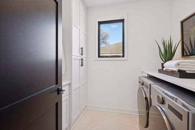 6132 Oaklawn Avenue, Edina, MN 55424