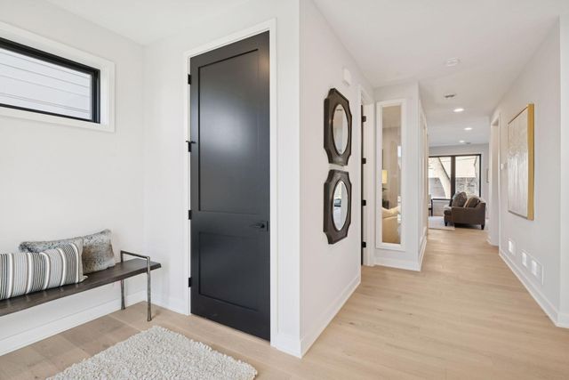 6132 Oaklawn Avenue, Edina, MN 55424