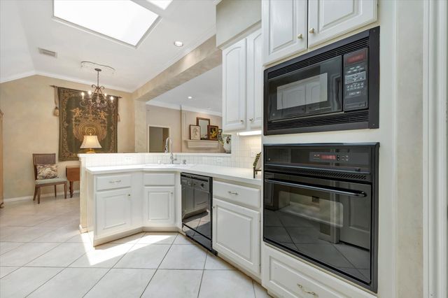 16007 Edgewood Drive, Pasadena, TX 77059