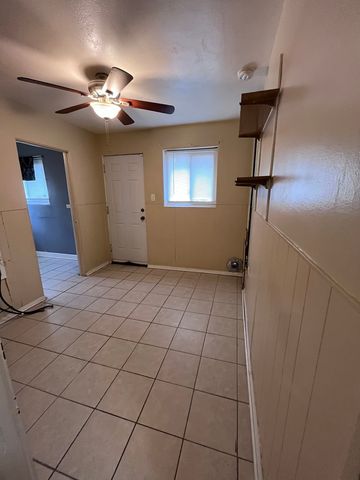 17002 Lorenz Avenue, Lansing, IL 60438