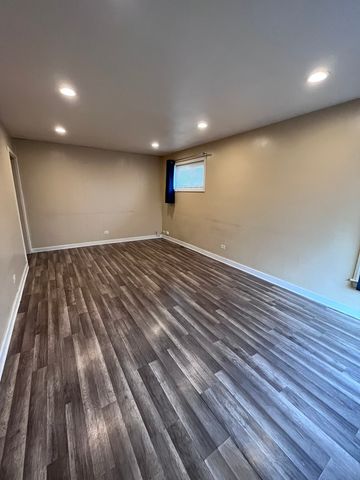 17002 Lorenz Avenue, Lansing, IL 60438