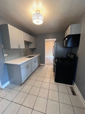 17002 Lorenz Avenue, Lansing, IL 60438