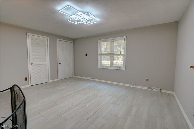 4942 Lear Nagle Road, North Ridgeville, OH 44039