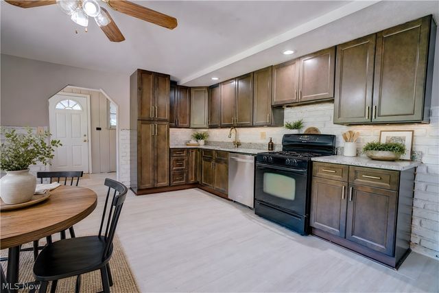 4942 Lear Nagle Road, North Ridgeville, OH 44039