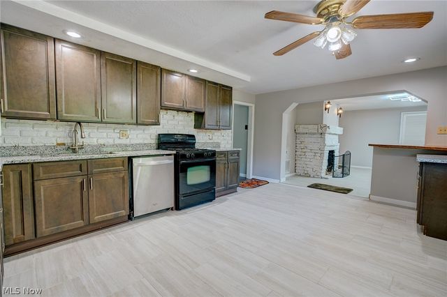 4942 Lear Nagle Road, North Ridgeville, OH 44039