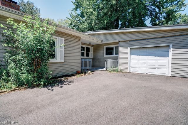 4942 Lear Nagle Road, North Ridgeville, OH 44039