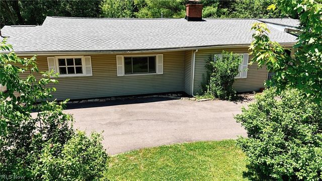 4942 Lear Nagle Road, North Ridgeville, OH 44039