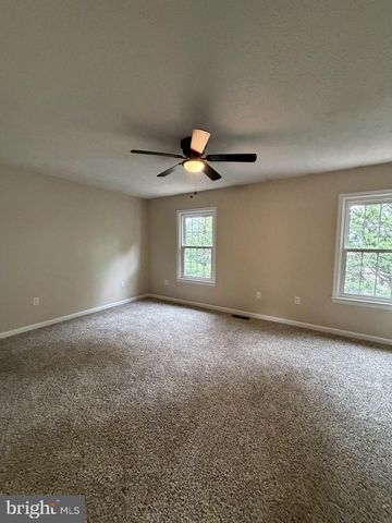 218 TUDOR DR, Winchester, VA 22603