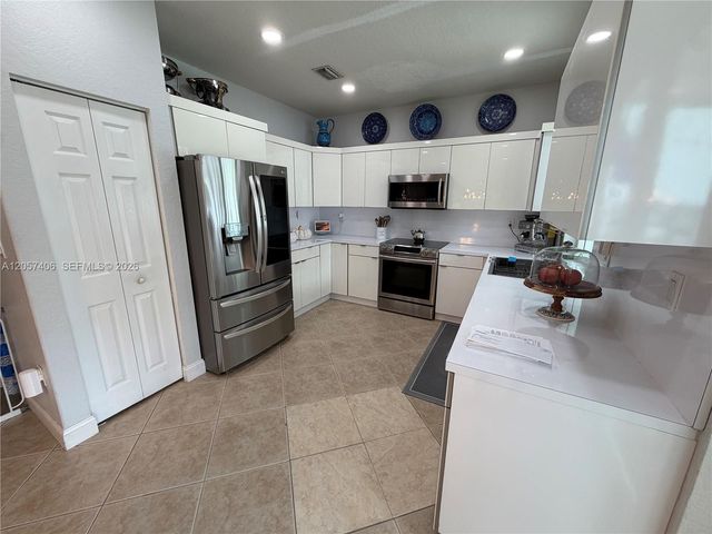 2021 SE 15th Street, Homestead, FL 33035
