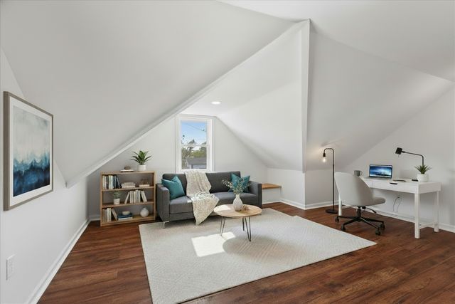 1015 Oakland Avenue, Joliet, IL 60435