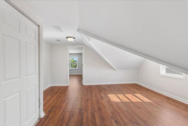 1015 Oakland Avenue, Joliet, IL 60435