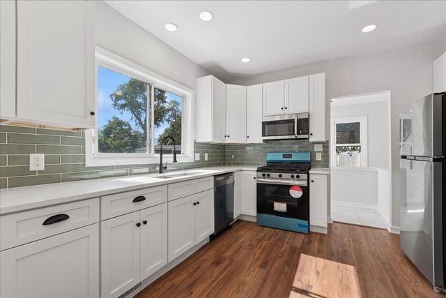 1015 Oakland Avenue, Joliet, IL 60435